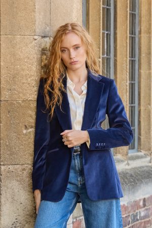Single-Breasted Blazer in Navy Velvet