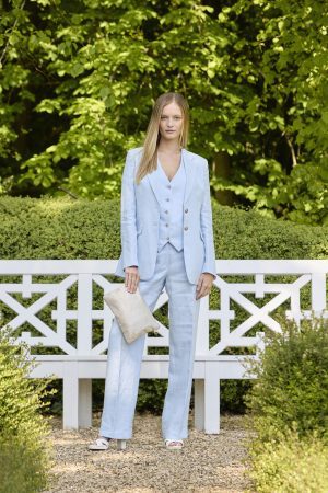 Three-piece Suit in Sky Blue Linen